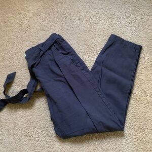 🏷️2/$10 Women H&M  Navy Pants